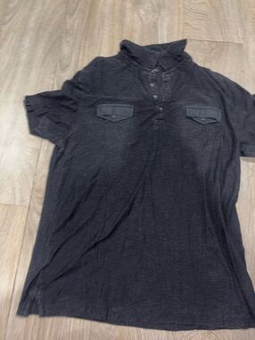 Men's Black Short-Sleeve polo Shirt with Chest Pockets